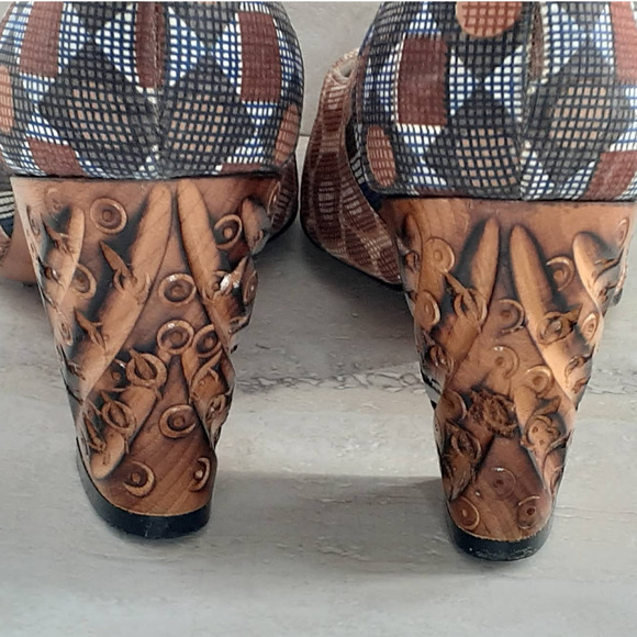 Ladies Vintage Palizzio Wooden Heeled Cloth & Leather Multi Colored Shoe 7AA - Picture 4 of 9